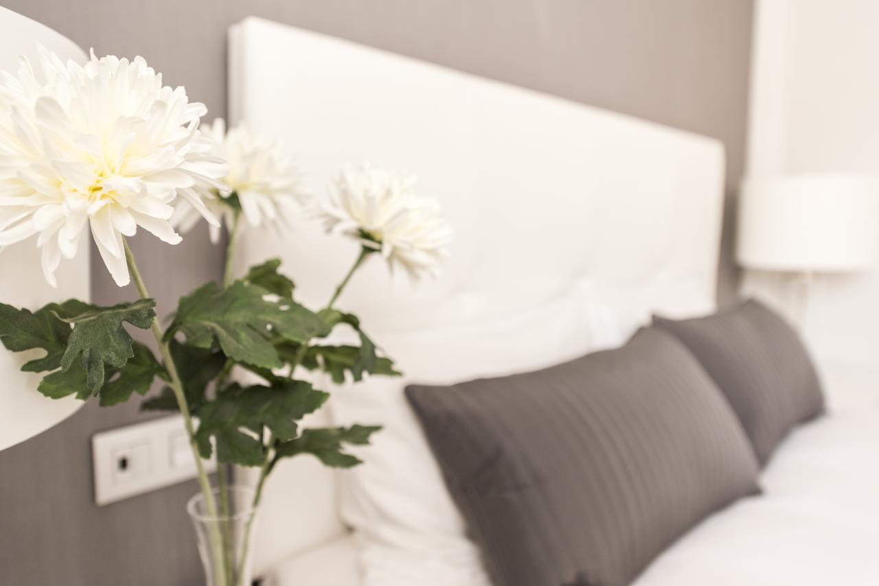 Latina Suite Madri Quarto foto